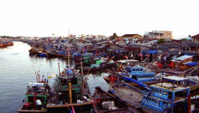 db_Vietnam Hafen Phan Thiet1